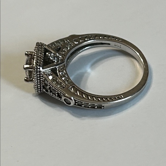 Victorian Sterling Silver Ring with 0.5 Carat Center Cubic Zirconia. Size 6.25 - Picture 5 of 9